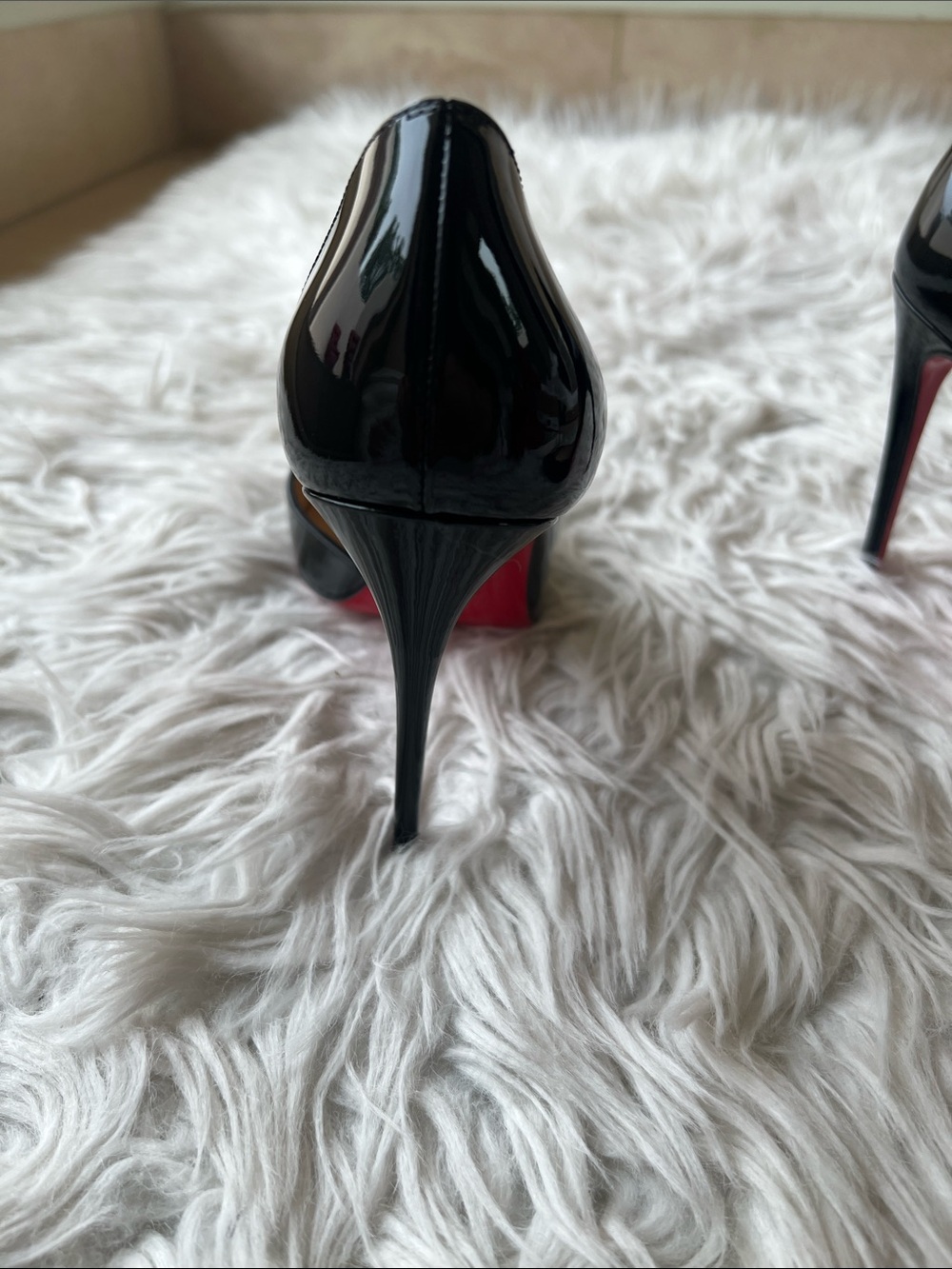 Christian Louboutin Black Patent Leather Pointed Stiletto Pumps with Red Sole - Picture 9 of 12